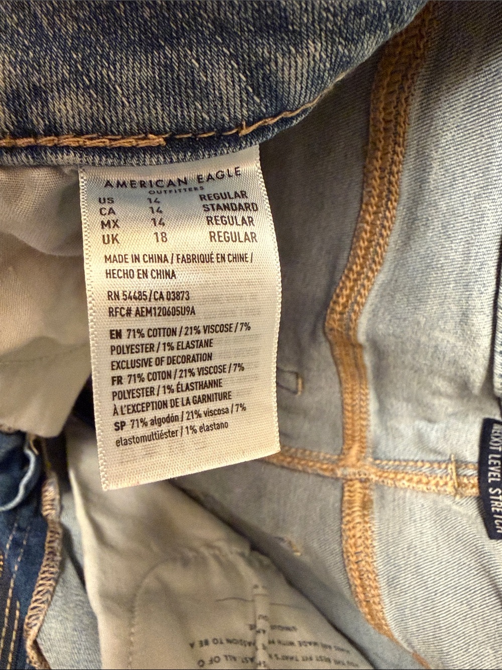 American Eagle Outfitters Light Blue Ripped Skinny Jeans - Picture 6 of 9